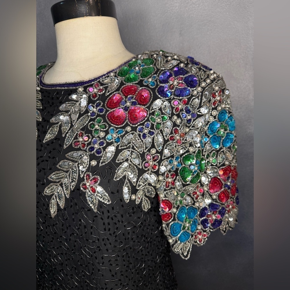 ✨ Vintage 1980s Stenay Black Silk Beaded Dress – Made in India ✨ - Picture 5 of 13